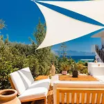 πελαγία Πανσιόν Koróni